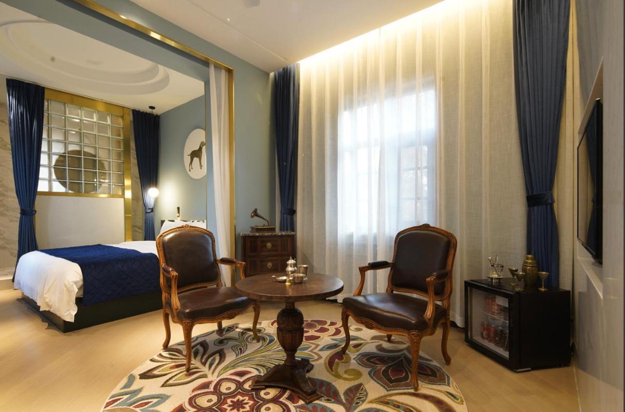 Moon And Chalice Boutique Hotel Kunming Dış mekan fotoğraf