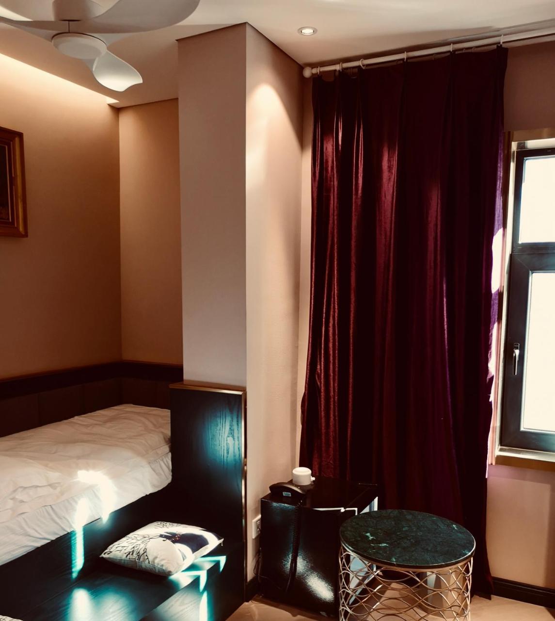 Moon And Chalice Boutique Hotel Kunming Dış mekan fotoğraf